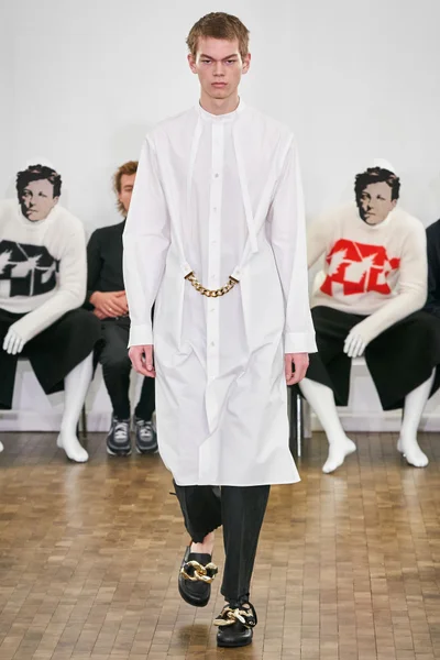 Look 9